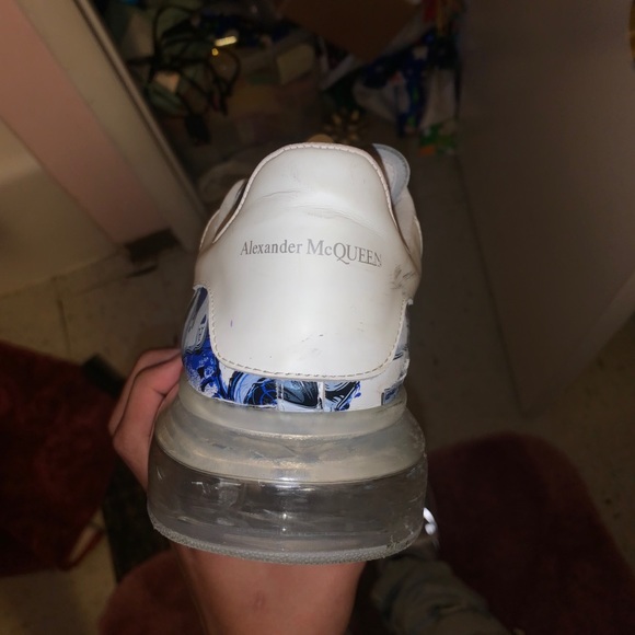 Alexander McQueens - Picture 3 of 4